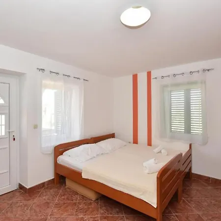 Sunset - Ground Floor 1 פריבלאקה
